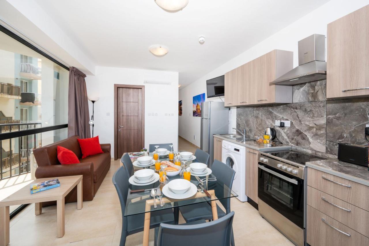 Islet Promenade Seafront Apartment With Large Corner Terrace By Getawaysmalta San Pawl il-Baħar Zewnętrze zdjęcie