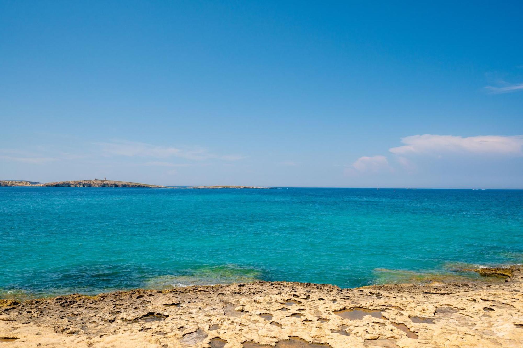 Islet Promenade Seafront Apartment With Large Corner Terrace By Getawaysmalta San Pawl il-Baħar Zewnętrze zdjęcie