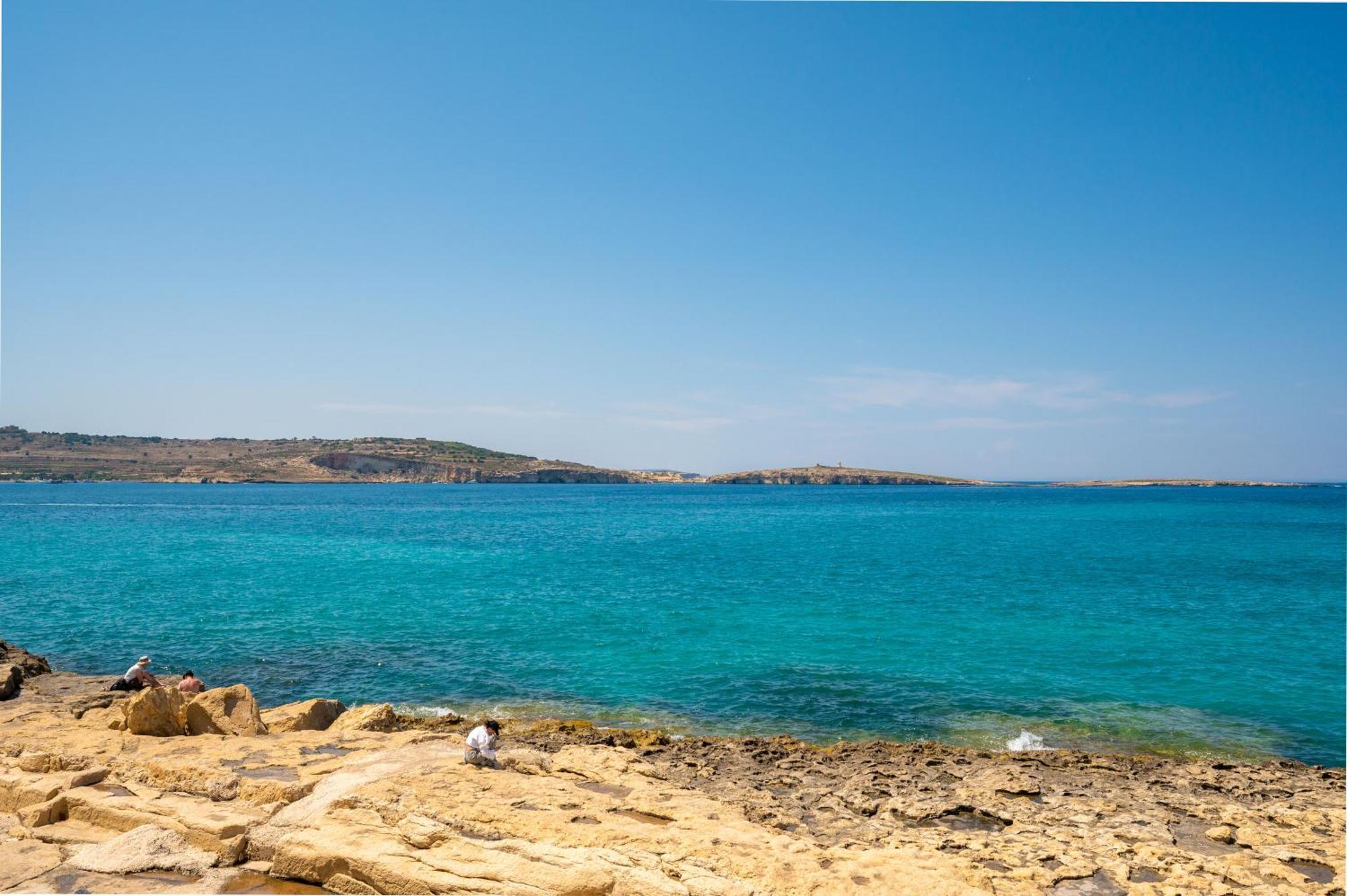 Islet Promenade Seafront Apartment With Large Corner Terrace By Getawaysmalta San Pawl il-Baħar Zewnętrze zdjęcie